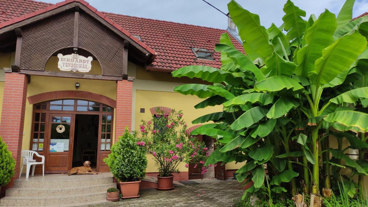 Eckhardt Vendégház Villány Buitenkant foto