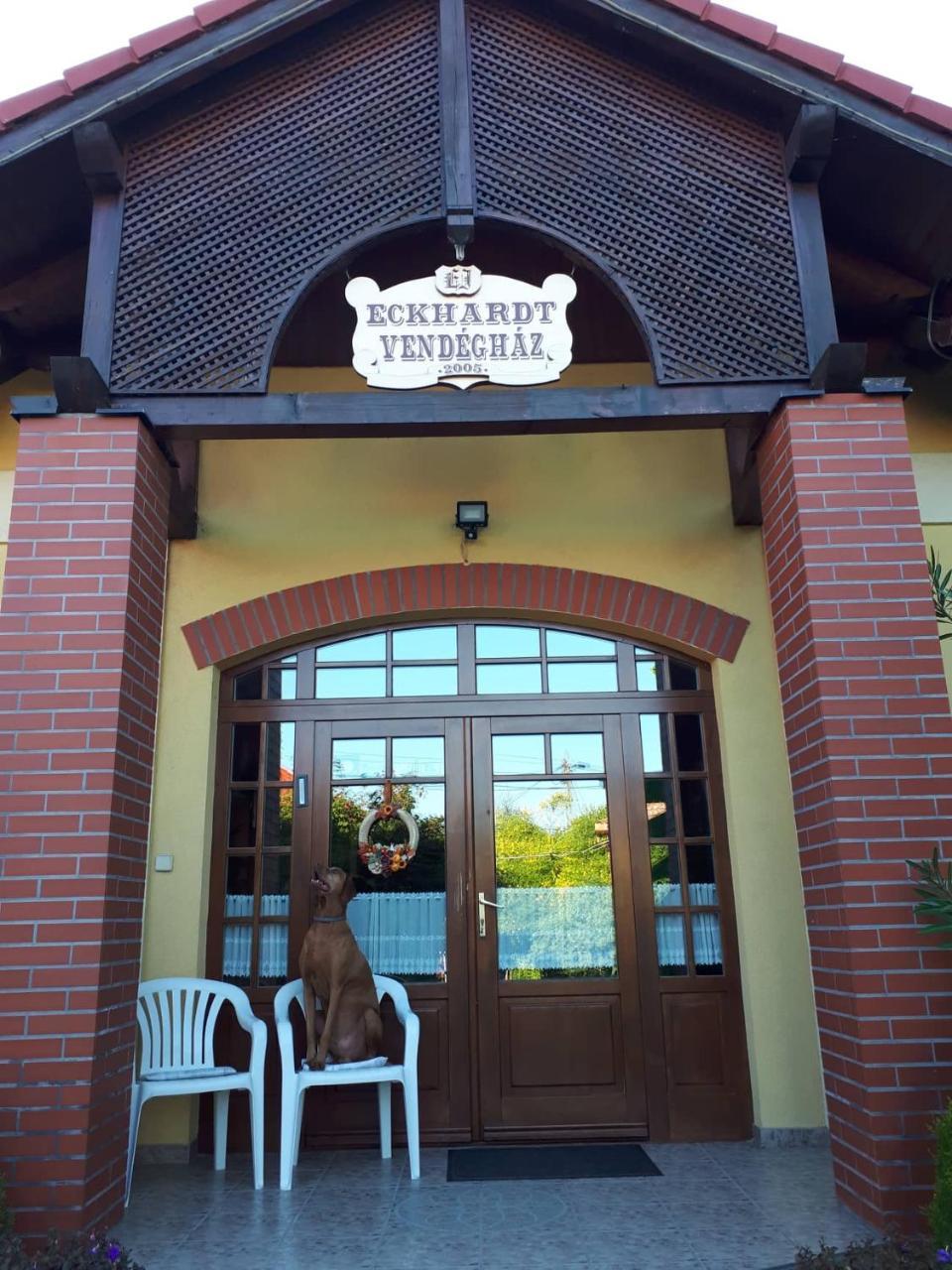 Eckhardt Vendégház Villány Buitenkant foto
